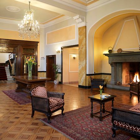โรงแรมซินา บรูฟานี เปรูจา ภายใน รูปภาพ The interior of the hotel