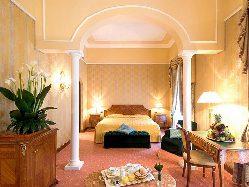 โรงแรมซินา บรูฟานี เปรูจา ภายนอก รูปภาพ A suite at the Hotel Excelsior