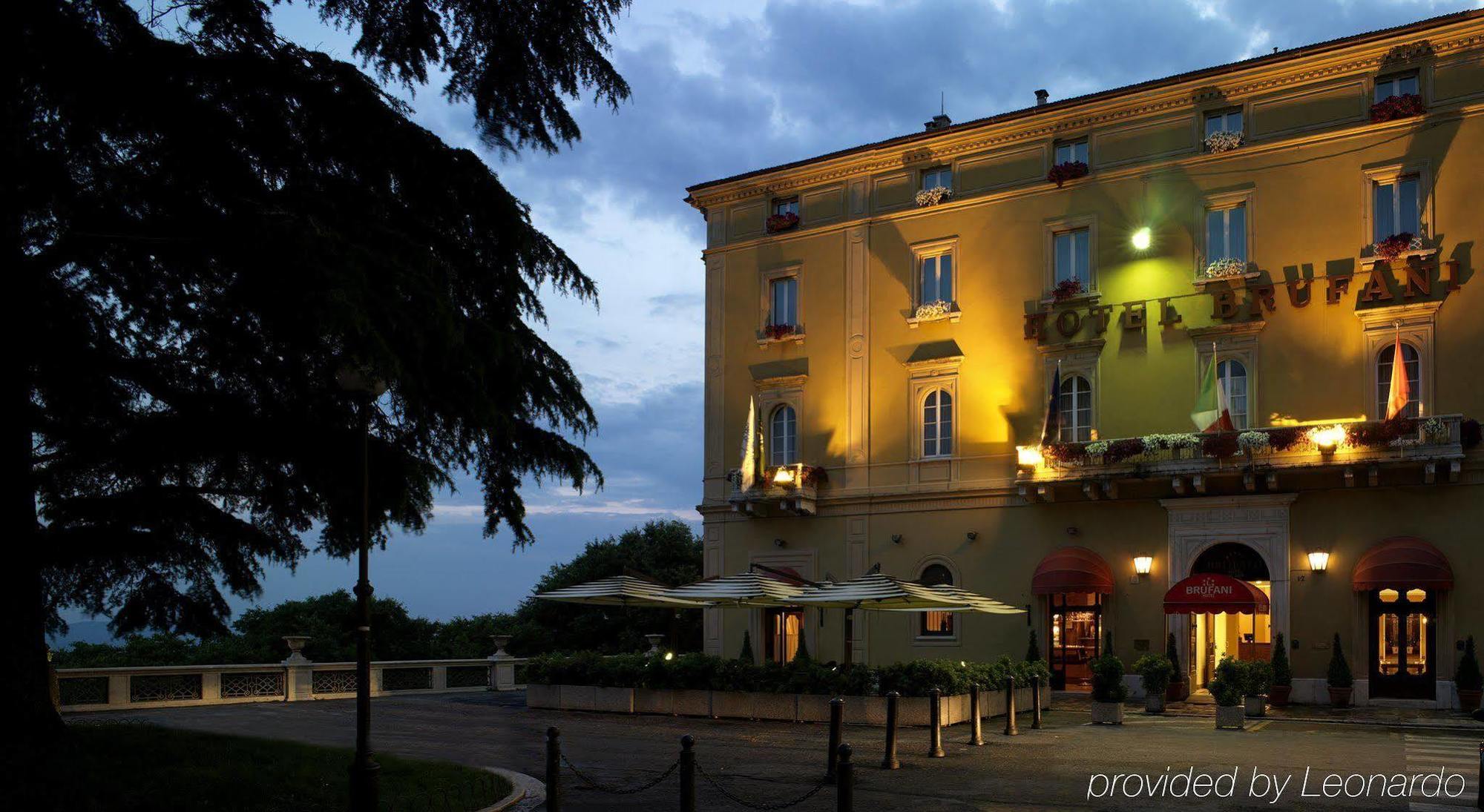 โรงแรมซินา บรูฟานี เปรูจา ภายนอก รูปภาพ The restaurant